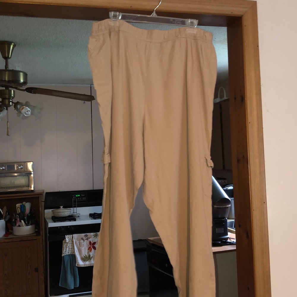 Lightweight cargo pants